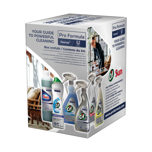 Eine Schachtel mit der Aufschrift "Pro Formula Reinigungsset (6-teilig)" von Diversey Deutschland GmbH & Co. OHG, mit Handspülmittel, Fettlöser, Edelstahl-, Bad-, Glas- & Oberflächenreiniger, sowie Scheuermilch auf der Vorderseite.