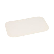 Die Starpak 50 Einlegedeckel sind rechteckige, cremefarbene, PP-beschichtete Einlegedeckel (21,8 x 12,3 cm) mit abgerundeten Ecken auf weißem Untergrund. Die Packung enthält 50 Stück in Schrumpffolie.