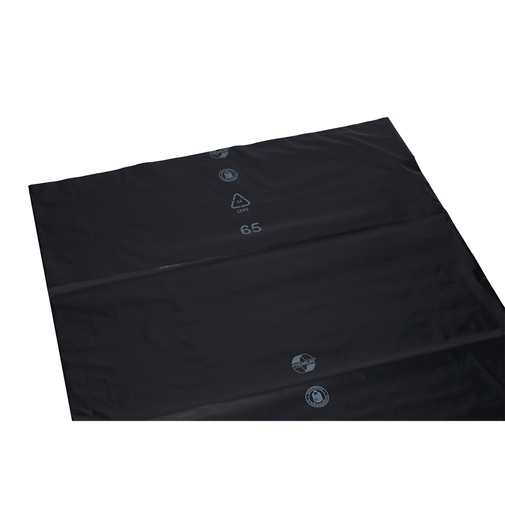 Der DEISS 15301 Müllbeutel von EMIL DEISS KG (GmbH + Co.), Größe 800x1000x0,06 mm, schwarz, ist mit Recycling- und LDPE 65-Symbolen in weiß versehen. Ideal für den professionellen Einsatz. Karton enthält 250 Stück.