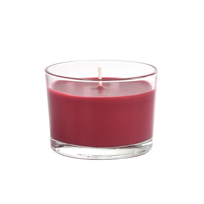 A Duni GmbH "Ibiza" gyertyatartója (kb. 18h, 58 x 85 mm) piros viasszal és fehér kanóccal hangulatos világítást biztosít fehér háttéren.