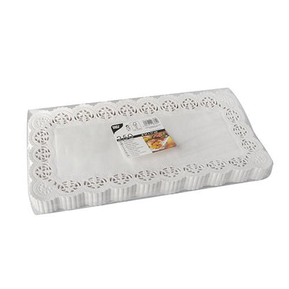 Egy halom PAPSTAR csipkepapír, 34x17 cm-es, fehér (250 darab) dekorációhoz, csipkeszerű szegéllyel, és átlátszó fóliatasakba csomagolva, a PAPSTAR GmbH márkajelzéssel az etiketton.