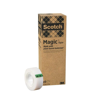 Egy tekercs Scotch® Magic™ ragasztószalag a 3M Deutschland GmbH-tól (19 mm x 33 m, 9 tekercs/csomag), amely 66% növényi alapú ragasztóval készült, megbízható irodai szükséglet.