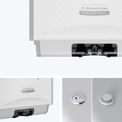 Ein Kimberly-Clark GmbH Professional™ Icon™ elektronischer Hautpflegespender in White Mosaic (1,2 l) wird aus verschiedenen Blickwinkeln gezeigt und hebt das designgeprägte Äußere, das Logo, den Spenderschlitz und die berührungslose Abgabe hervor.