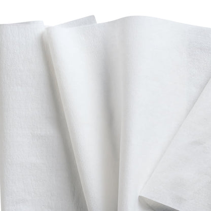 Közelkép a WypAll® L40 PowerClean nagytekercsről a Kimberly-Clark GmbH-tól (1 tekercs, 750 törlőkendő): fehér törlőkendők magas nedvszívó képességgel - ideális sokoldalú tisztítókendőként professzionális igényekhez.