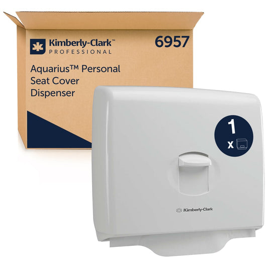 Ein Kimberly-Clark GmbH Aquarius™ Toilettensitzauflagenspender - Weiß (1 Spender) wird vor seiner Markenverpackung mit der Nummer 6957 angezeigt - ideal für die Hygiene in öffentlichen Toiletten.