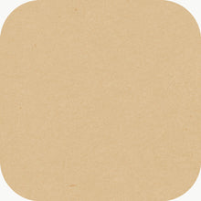 Ein naturbrauner Untersetzer (8,5 cm) der Duni GmbH, schlicht und gleichmäßig strukturiert mit abgerundeten Ecken. Geliefert in einer Packung mit 250 Stück, ist er ideal als nachhaltiger Untersetzer für verschiedene Zwecke.