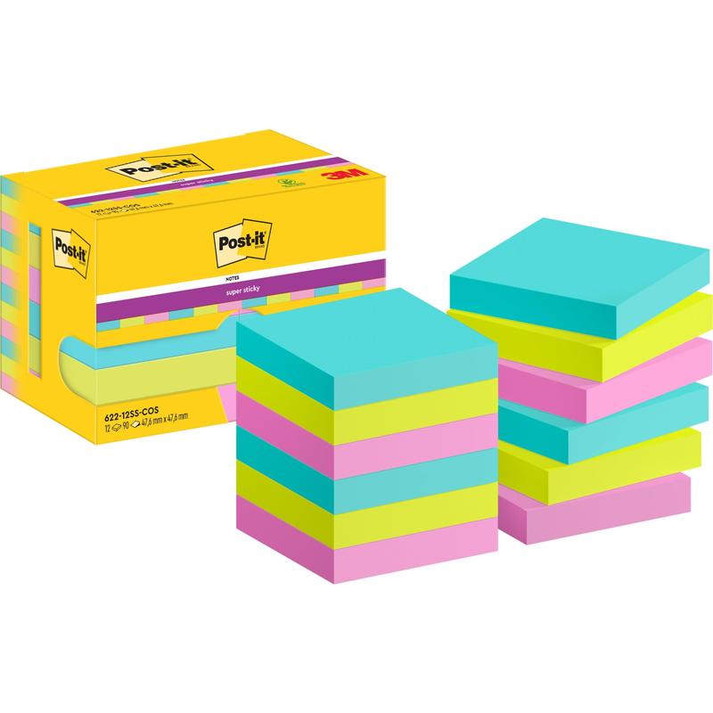 Egy sárga doboz Post-it® Super Sticky Notes (47,6 mm x 47,6 mm, 90 lap/tömb, 100% PEFC) a 3M Deutschland GmbH-tól tíz halom négyzet alakú kék, sárga és rózsaszín cetli mellett áll, Post-it és 3M logókkal.
