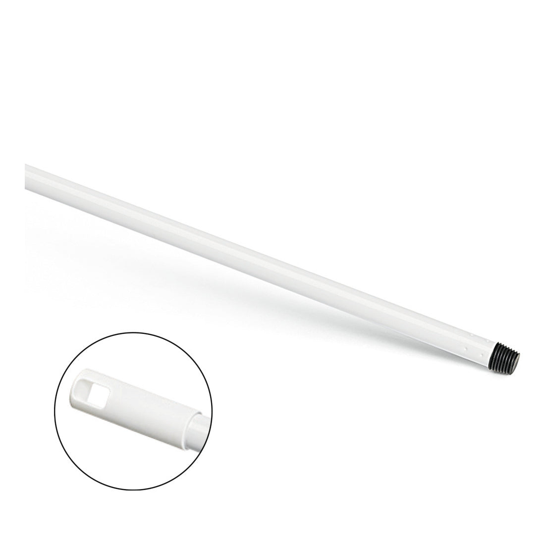 A képen egy Nölle Profi Brush 140 cm-es fémnyél látható, extra erős menettel (Nölle Profi Brush Kefe- és Ecsettechnika e.K.), fehér háttér előtt. Egy betét kiemeli az ovális lyukat a nyél végén a menetes oldalhoz képest.