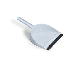 Der hellgraue Nölle Profi Brush Kehrschaufel aus Kunststoff (35 x 22 cm, stabil, 1 Stück) von Nölle Profi Brush Bürsten- & Pinseltechnik e.K. hat einen Griff, eine Sägezahnkante und einen schwarzen Gummistreifen an der Vorderkante.