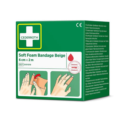 Egy zöld doboz Cederroth puha habkötés bézs 6 cm x 2m (1 darab) az Orkla Wound Care AB-től, alkalmazási képekkel, fehér keresztlogóval, termékinformációkkal és többnyelvű szöveggel.