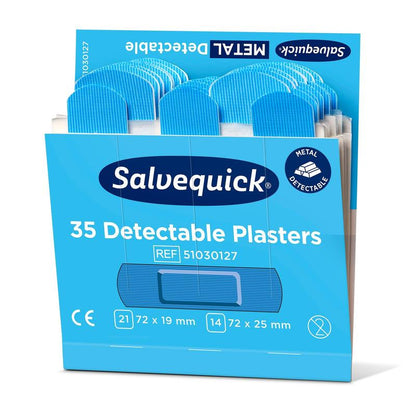 Egy kék doboz "Orkla Wound Care AB Kék detektálható sebtapasz, 35 darab/bánya | Csomag (6 darab)" felirattal detektálható sebtapaszokat (72x19 mm, 72x25 mm) tartalmaz, amelyek ideálisak az élelmiszeripar számára, és higiéniai okokból külön csomagolva vannak.