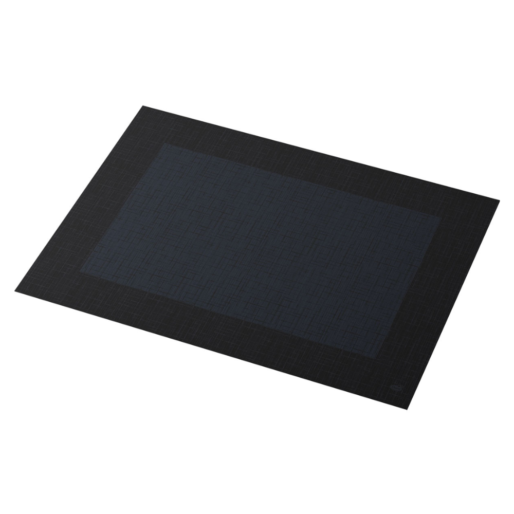 A Duni Dunicel® 30 x 40 cm-es Linnea Black asztalterítő a Duni GmbH-tól egy téglalap alakú, sötét színű asztalterítő visszafogott mintával. Közepén egy sötétebb téglalap található, amelyet egy világosabb, szövött textúrájú szél vesz körül, így tökéletes választás minden étkező számára. Minden csomag 100 darabot tartalmaz.