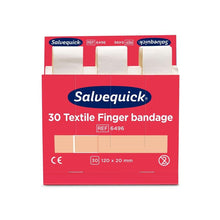 Egy Orkla Wound Care AB piros dobozán, amelyen a "Textil fingerbinde, 120 x 20 mm, 30 st/utántöltés" (6 darabos csomag) felirat olvasható, három bézs kötés részben látható felül.
