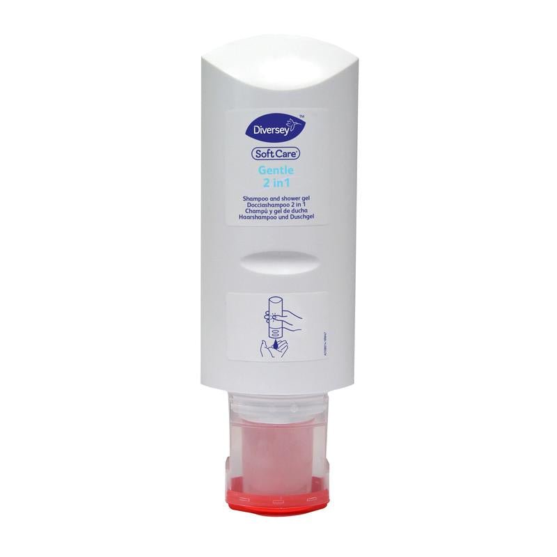 Egy fehér, 300 ml-es Soft Care Gentle 2in1 tusfürdő és hajsampon flakon a Diversey Deutschland GmbH & Co. OHG-tól, piros kupakkal, fejjel lefelé van ábrázolva. Az elülső címke és a gyengéd formula jelzése látható.