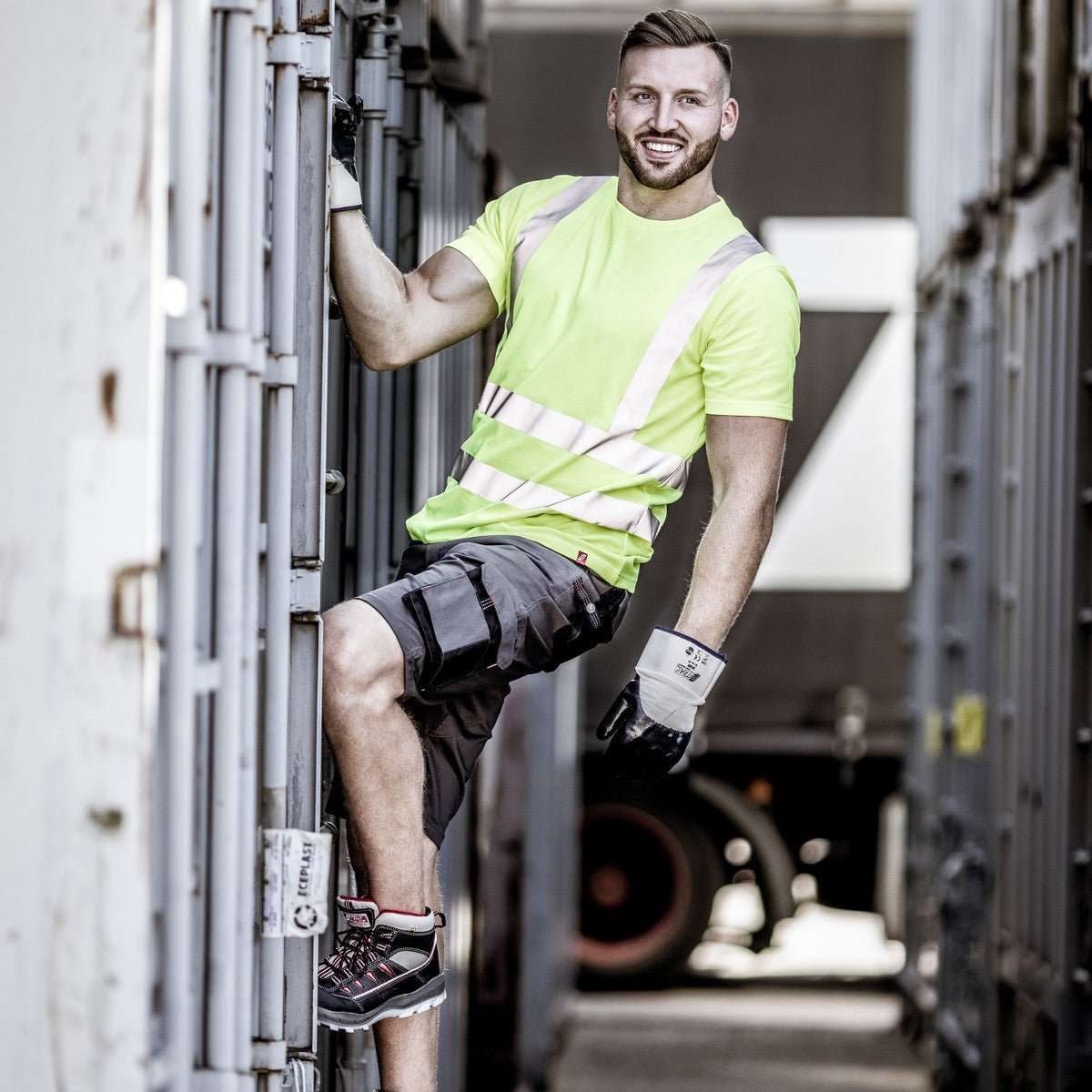 NITRAS SPORT STEP MID, S3 biztonsági csizma, középmagas, fekete