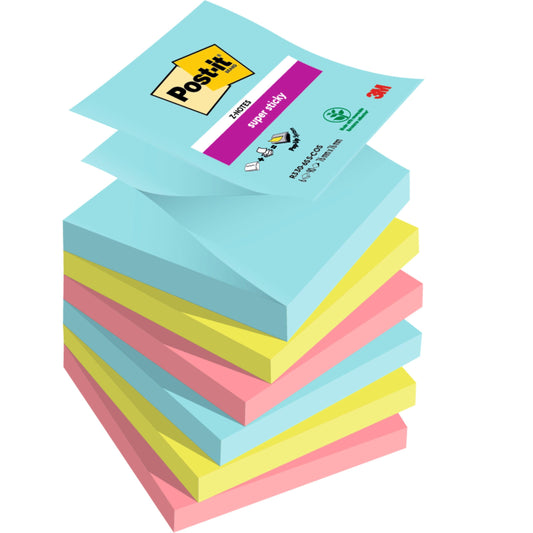 Ein Stapel 3M Post-it® Super Sticky Z-Notes aus der Boost Collection (76x76 mm, 90 Blatt/Block, 100 % PEFC) in den Farben Blau, Gelb und Pink zeigt das Logo und die Produktdetails auf der obersten blauen Notiz.