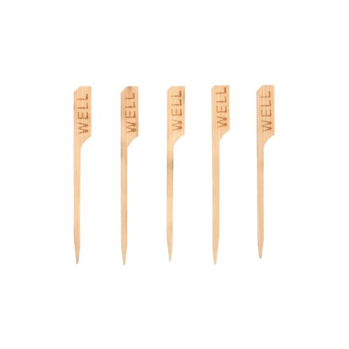 Öt PAPSTAR 250 Steak-Marker 9 cm a PAPSTAR GmbH-tól, mindegyik gravírozással „WELL”, sorba rendezve, ideális éttermek számára, hogy jól átsült steakeket egyértelműen megjelöljenek.