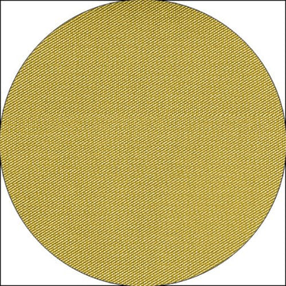 A Starpak asztalterítő közeli képe, szövetre emlékeztető, "soft selection plus" vlies, mutat egy kör alakú foltot sárga anyagból diagonálisan szőtt struktúrával. Az anyag simának és sűrűn szőttnek tűnik egy fehér háttér előtt.