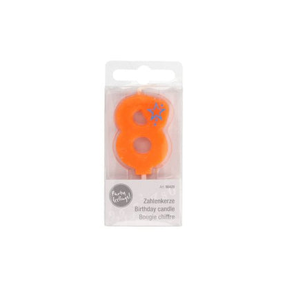 A PAPSTAR GmbH Mini számgyertyája 6,8 cm-es narancssárga gyertya a nyolcas számmal átlátszó dobozban, többnyelvű szöveggel és kék csillaggal – ideális születésnapi dekorációhoz.