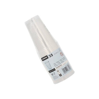 Egy 25 Starpak ivópohárból álló halom (0,2l, PP, Ø 7,03cm · 9,9cm) átlátszó műanyag csomagolásban, címkével és újrahasznosítási információval, fehér háttéren ábrázolva – ideális útközben.