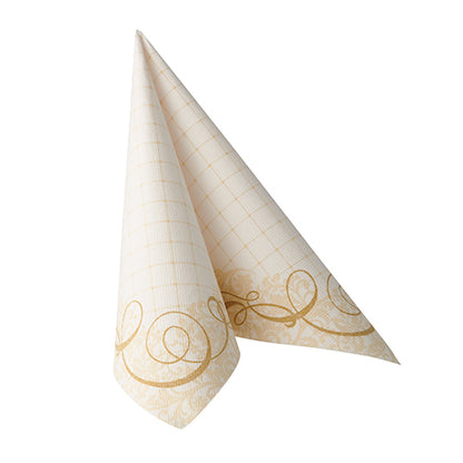 Egy hajtogatott, arany PAPSTAR ROYAL Collection 1/4-hajtású szalvéta (40 x 40 cm) a PAPSTAR GmbH-tól áll függőlegesen fehér alapon.