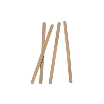 Öt PAPSTAR fa "pure" keverőpálca 11 cm (PAPSTAR GmbH), környezetbarát és stabil, fehér háttérre helyezve, részben átfedve, részben távolságot tartva egymástól.