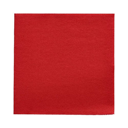 Fehér alapon fekszik egy piros szalvéta a PAPSTAR GmbH-tól a DAILY Collection (32x32 cm, 1/4 hajtás) enyhén strukturált felülettel – ideális egy stílusos asztaldekorációhoz.