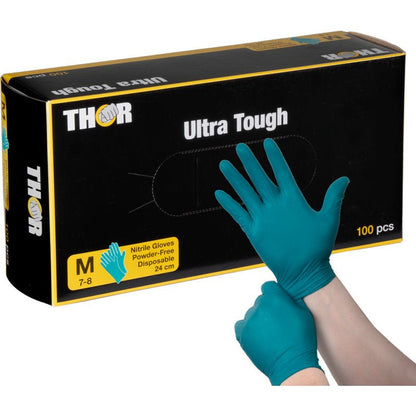 Két kéz húzza fel a zöld Thor Ultra Tough kesztyűket az Abena Re-Seller GmbH doboza előtt. Tökéletesek szabadtéri tevékenységekhez, ezek a közepes méretű, púdermentes eldobható kesztyűk 24 cm hosszúak és 100 darabos csomagban kaphatók - nagyok és strapabírók.