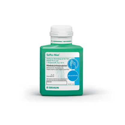 Egy zöld palack B. Braun Softa-Man® kézfertőtlenítő a B. Braun Deutschland GmbH & Co. KG-tól, fehér kupakos és kék címkével, amely utasításokat, biztonsági szimbólumokat és a bőrbarátság részleteit tartalmazza.