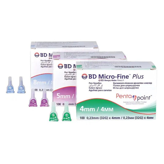 Három doboz BD Micro-Fine Plus tolltű, Pentapoint technológiával, 4 mm-es, 5 mm-es és 8 mm-es méretben kapható. Minden doboz 100 darab, a magas kényelmet biztosító Pentapoint technológiával ellátott tűt tartalmaz. A színkóddal ellátott csomagolás tökéletesen illeszkedik a különböző inzulin tollakhoz. Márka: BD, Becton Dickinson GmbH.
