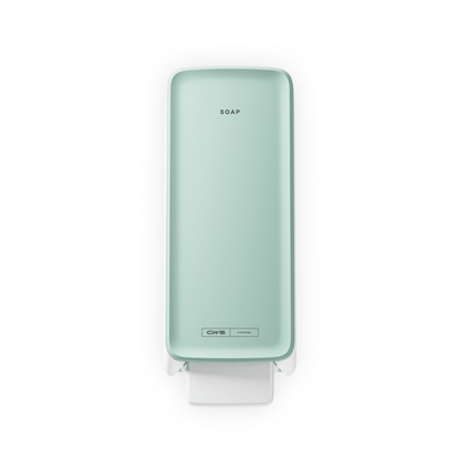 A CWS PureLine Foam szappanadagoló egy falra szerelhető, téglalap alakú, világoszöld színű adagoló "SOAP" felirattal az elülső oldalon, alatta fehér nyomókarral és a CWS márkajelzéssel a talapzat közelében - ideális bármely mosdóhoz.