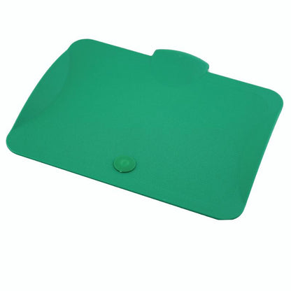 A Diversey Deutschland GmbH & Co. OHG 7 literes vödörhöz tartozó TASKI fedél illeszkedik a 7- és 12-literes vödrökhöz. Lapos, zöld műanyag dizájnja van lekerekített sarkokkal, egy emelt gombbal a szélén és egy félkör alakú füllel a tetején.