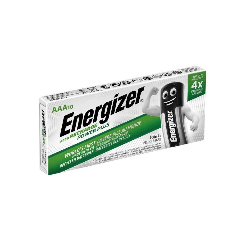 Egy doboz Energizer Power Plus AAA Micro LR03 700 mAh | Csomag (10 darab) az Energizer Deutschland GmbH-tól tíz akkumulátorral. A csomagolás hangsúlyozza az újrahasznosított akkumulátorok használatát, 4x hosszabb ideig tartó töltést, 700 mAh kapacitást és egy karokkal ellátott akkumulátorfigurát mutat.