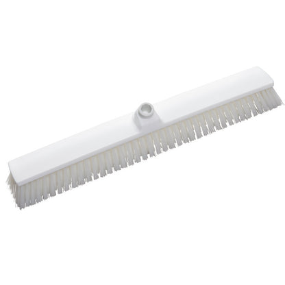 Der GROßRAUMBESEN von Haug Bürsten KG hat steife 0,50 mm PBT-Borsten, misst 600×72×51 mm, hat ein zentrales Griffloch und ist ideal für die Reinigung großer Flächen.