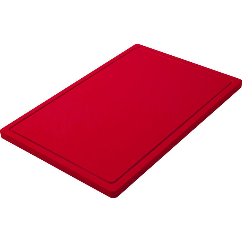 A Haug Bürsten KG NAGY VÁGÓDESZKA, PE, CSÚSZÁSMENTES, 600X400X20MM egy piros, csúszásmentes, téglalap alakú vágódeszka lekerekített sarkokkal és körbefutó mélyedéssel fehér háttér előtt.