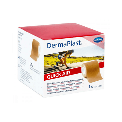 Termékcsomagolás a Hartmann DermaPlast® Quick Aid öntapadós habkötéshez, 6 cm x 2 m, a Paul Hartmann AG-től. A csomagolás képeket mutat a kötésről és egy futónőről, aki a térdén használja azt.