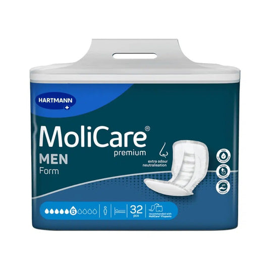 Egy kék-fehér csomag MoliCare Premium Form MEN betét, 6 csepp (32 darab), a Paul Hartmann AG gyártmányában, termékképpel, szimbólumokkal és szöveggel, amely kiemeli a kiegészítő szagsemlegesítést és a férfiak számára megfelelő, bőrbarát pH-értéket.
