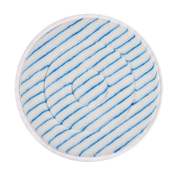 A Johannes Kiehl KG Kiehl mikroszálas párnája egy kerek, fehér tisztítópárna kék átlós csíkokkal és spirálmintával, vékony fehér szegéllyel - ideális professzionális tisztításhoz, egyszerű fehér háttéren ábrázolva.