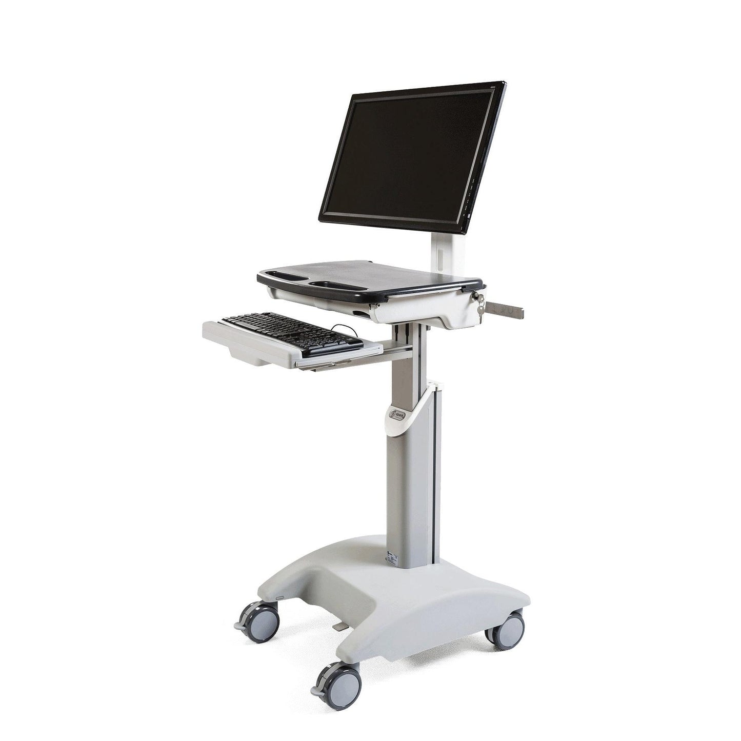 A Novocal mobil munkaállomás laptophoz vagy panel PC-hez, beleértve az állítható magasságú monitorkart és a VESA-t (1 darab), egy gurulós mobil munkaállomás, monitorral és billentyűzettel ábrázolva, egyszerű fehér háttér előtt.