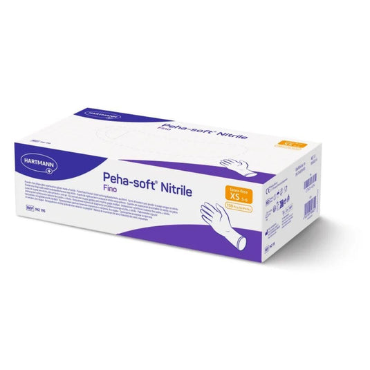 A Paul Hartmann AG Peha-soft® nitrile fino egyszer használatos kesztyűit tartalmazó doboz, latex- és púdermentes, fehér-lila csomagolásban, XS–S méretekben. Oldalain kesztyűvel ellátott kézábrázolás, vonalkódok és termékinformációk találhatók.