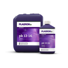 Abgebildet sind zwei Behälter Bertels B.V. Plagron PK 13-14 – für festere und härtere Früchte, beide in Dunkelviolett mit weißen und violetten Etiketten mit Marke, Produktname und Verwendungsangaben.