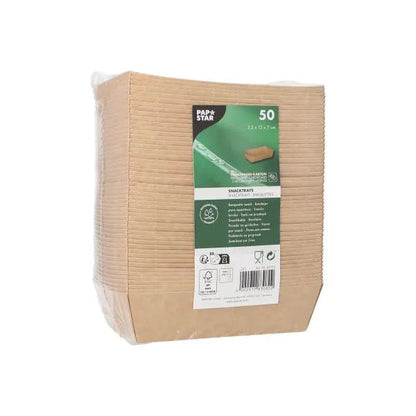Egy lezárt halom 50 barna PAPSTAR "pure" karton snacktálca (3,5 x 12 x 7 cm) zöld-fekete címkével a PAPSTAR GmbH-tól környezetbarát, fenntartható eldobható megoldásokhoz.