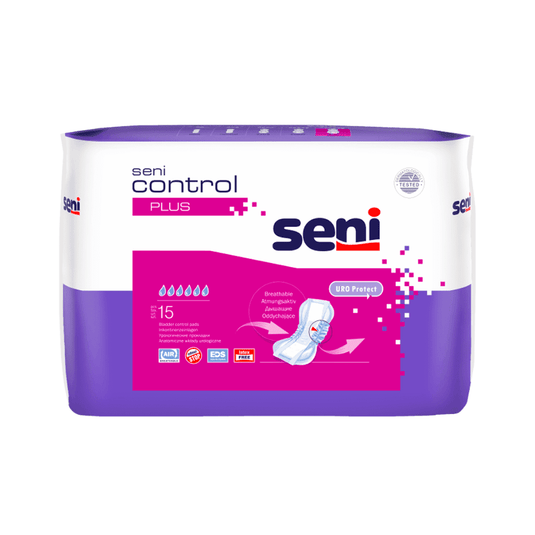 Egy csomag Seni A TZMO Deutschland GmbH Control Plus inkontinencia-betétje 15 darabot tartalmaz, kiömlés elleni védelemmel rendelkezik, és lila-fehér csomagolásban kerül forgalomba, amelynek elülső oldalán a márkajelzés és a betét ábrázolása látható.