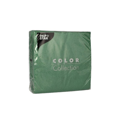 Egy lezárt csomag PAPSTAR 100 szalvéta, 1 rétegű, 1/4 hajtású (33 x 33 cm) a PAPSTAR GmbH-tól fehér háttér előtt látható, kiemelve annak környezetbarát és FSC-tanúsítvánnyal rendelkező tulajdonságait.