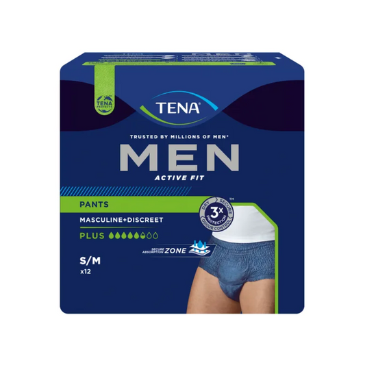 Bild der Verpackung von TENA Men Active Fit Pants Plus Inkontinenzpants, blau. Die Verpackung ist marineblau mit grünen Akzenten und zeigt ein Foto eines Mannes, der die TENA Men Active Fit Pants Plus Inkontinenzpants, blau trägt. Der Text auf der Verpackung zeigt „S/M“, „Maskulin+Diskret“, „Von Millionen Männern vertraut“ und „Plus“-Saugfähigkeit, ideal für Harnverlustschutz.