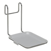 A Novocal csepegtetőtálca | 1 darab egy fémből készült szappantartó, amely egy téglalap alakú fehér tálcát és két függőleges fémkampót tartalmaz, egyszerű fehér háttéren ábrázolva.