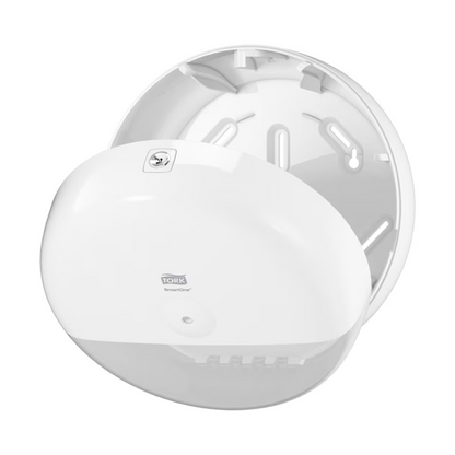 Der Tork SmartOne® 680000 Spender für Toilettenpapier Elevation T8, hergestellt von TORK – Essity Professional Hygiene Germany GmbH für Einzelblattentnahme, ist offen und leer abgebildet und offenbart sein rundes Design und ein oberes Schloss. Im Inneren befinden sich Haken und Fächer zur Aufnahme von Toilettenpapierrollen.