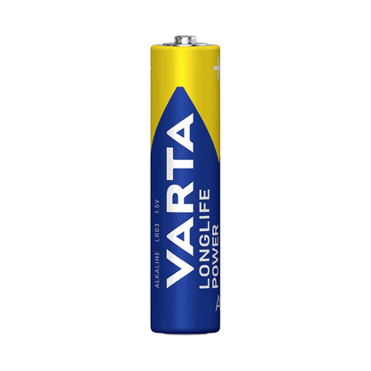 Egyetlen Varta Longlife Power Micro AAA elem. Az elem túlnyomórészt kék, nagy kék háromszöggel és sárga akcentusokkal, valamint a Varta AG márkalogójával és típusadataival.