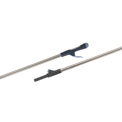 A Vileda GmbH Vileda SprayPro rozsdamentes acél padlótisztító rendszer készlete két fémrúdból áll ergonomikus fogantyúkkal – az egyik kék csipesszel, a másik fekete szorítóval van felszerelve. Ez a kihúzható tisztítórendszer tökéletes a professzionális takarítószemélyzet számára, akik hatékony megoldásokat keresnek.