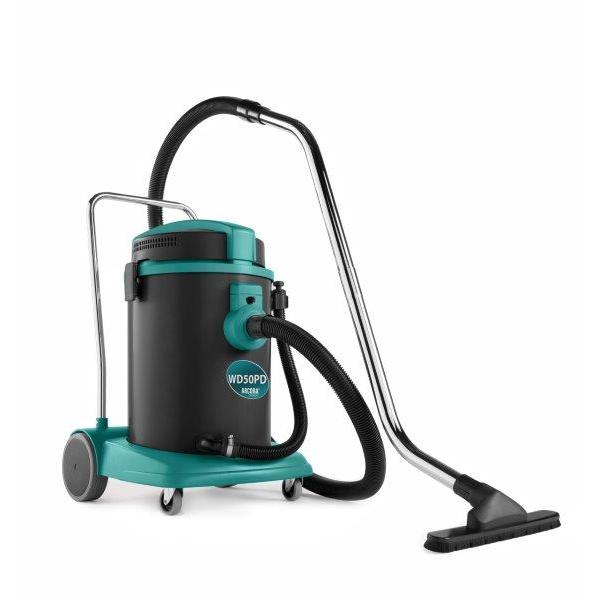 Der Arcora WD 50 PD Nass- und Trockensauger von Arcora International GmbH überzeugt mit flexibler Schlauchführung, Metallgriff sowie breiter Bodendüse auf Rollen - ideal für effiziente Reinigung verschiedenster Flächen.